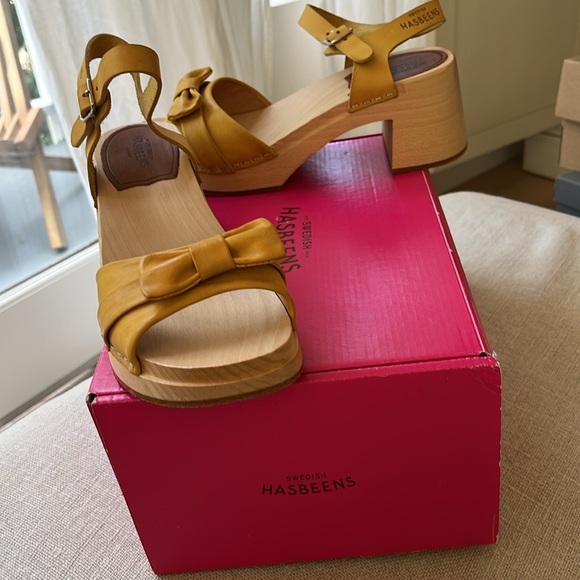 Anthropologie Yellow Swedish Hasbeens NWT Bow Clog Sandal Best Style!!!🌈 🌸☀️ - Picture 8 of 16